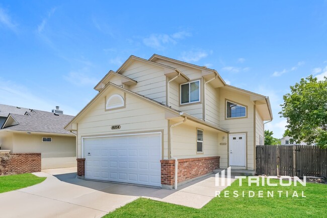 Building Photo - 16854 Dandelion Way