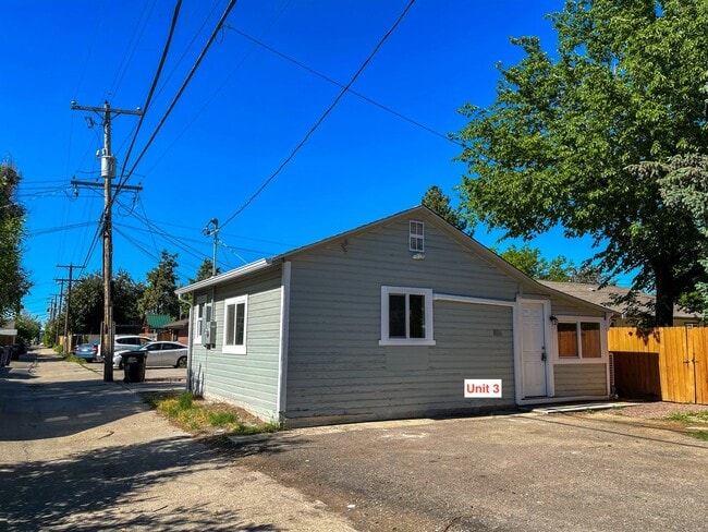 Building Photo - 1590 Tamarac St