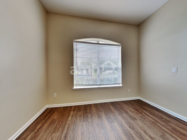 Building Photo - 664 Porto Cristo Ave