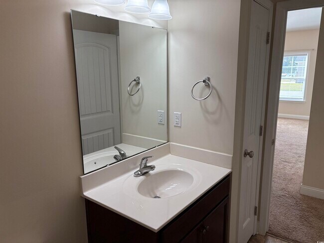 Building Photo - 292 Clearwater Dr