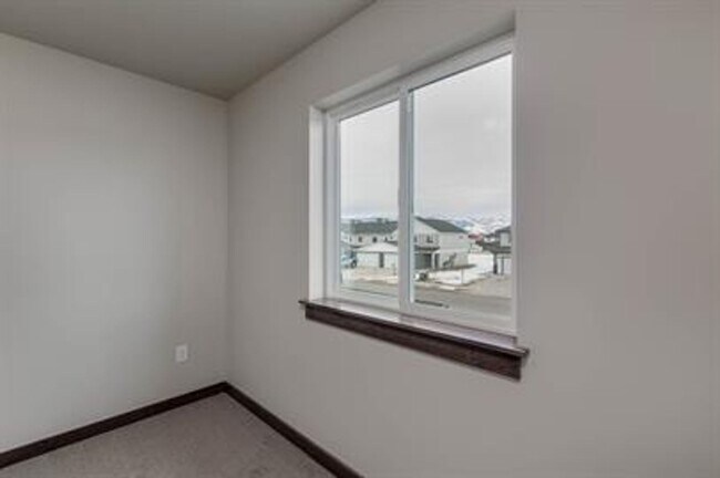 Building Photo - 1307 Westwood Cir