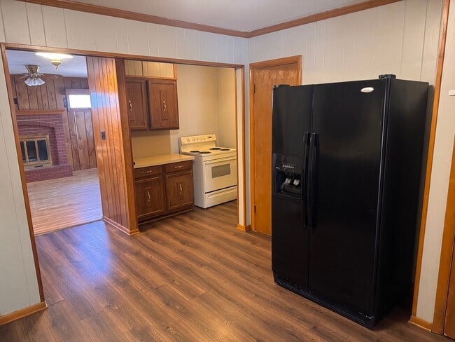 Building Photo - Adorable Waldo Location on Quiet Street