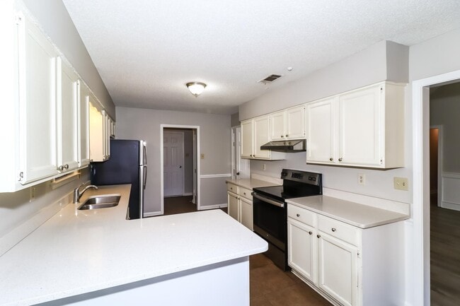 Building Photo - 4462 Garrison Ave