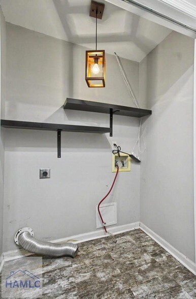 Building Photo - 404 Clairemore Cir