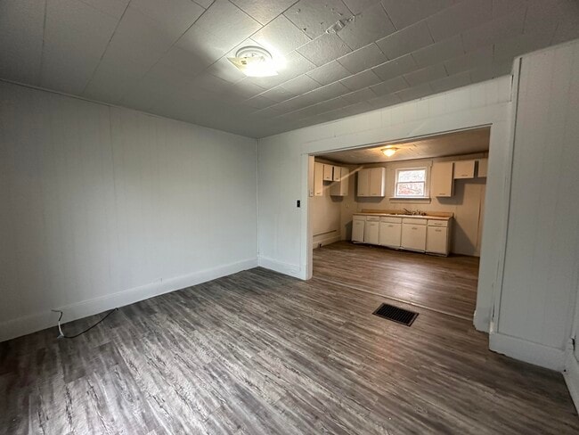 Building Photo - 1905 Griggs-