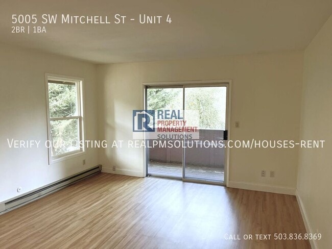 Building Photo - 5005 SW Mitchell St