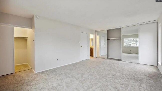 Building Photo - 108 Continental Dr