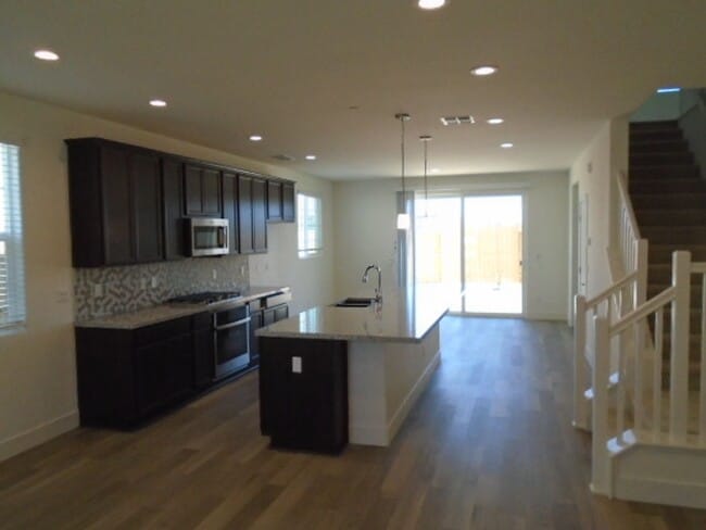 Building Photo - NEWER HOME IN LINCOLN OFF TWELVE BRIDGES!!