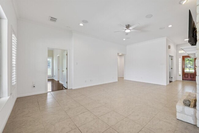 Building Photo - 20904 Apache Plum Ln