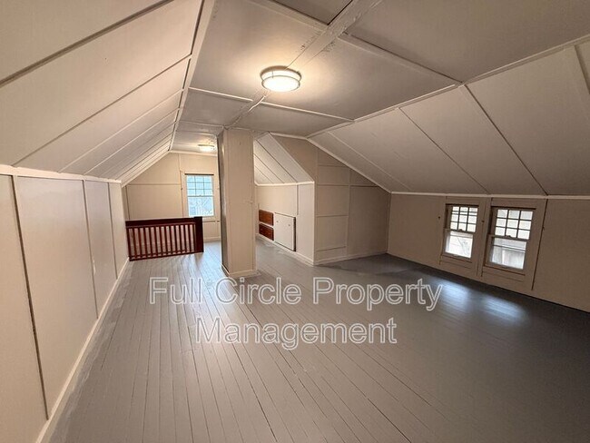 Building Photo - 6005 N 30th St