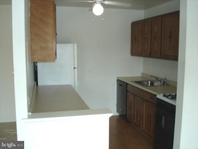 Building Photo - 5250 Valley Forge Dr