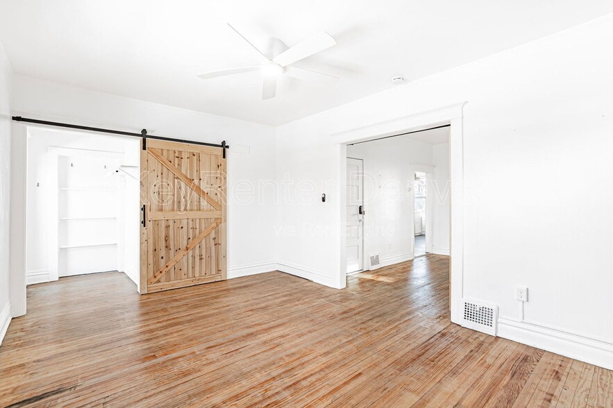 Building Photo - 227 S Logan St