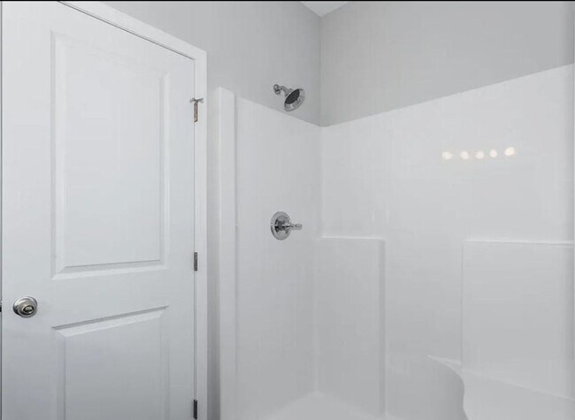 Building Photo - 2344 E Cheyenne Ct