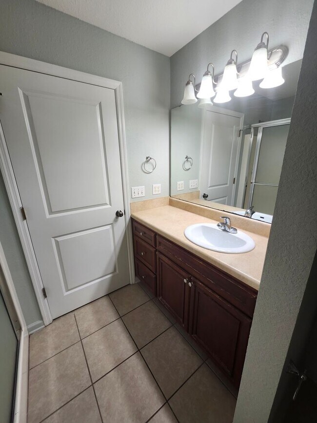 Building Photo - 552 Brooke Hampton Dr