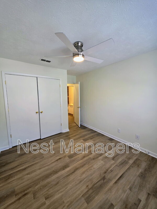 Building Photo - 6780 Willowbrook Dr