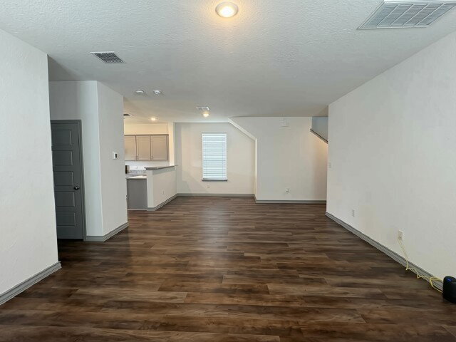 Building Photo - Like New 4 Bedroom Home in Corley Farms with First Floor Primary and Game Room