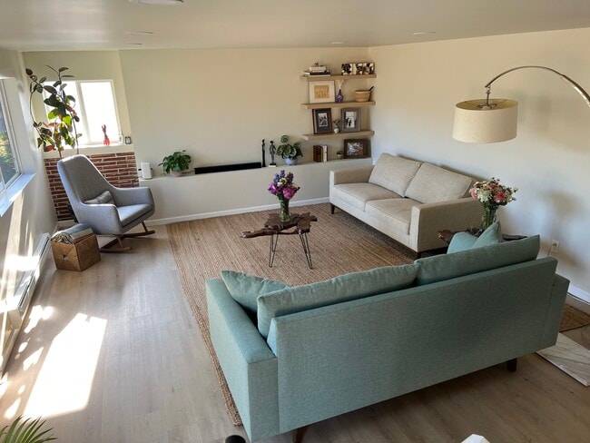 Building Photo - 7900 S 120th St