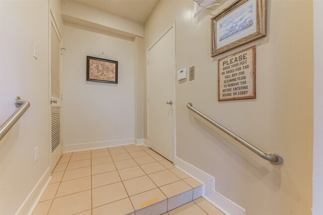 Building Photo - 18418 E De Vaca Ln