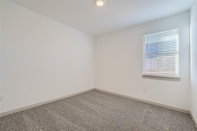 Building Photo - 509 Barton Run Dr