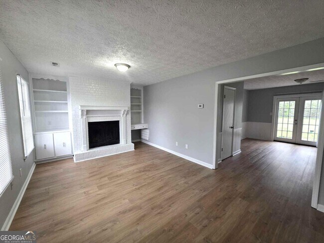 Building Photo - 131 Toby Springs Ln