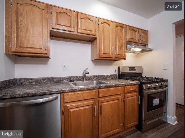 Building Photo - 567 Wilson Bridge Dr