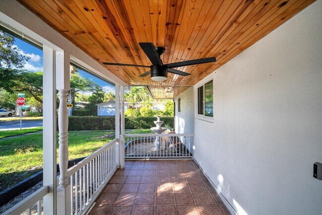 Building Photo - Beautiful Hollywood home in quiet neighborhood