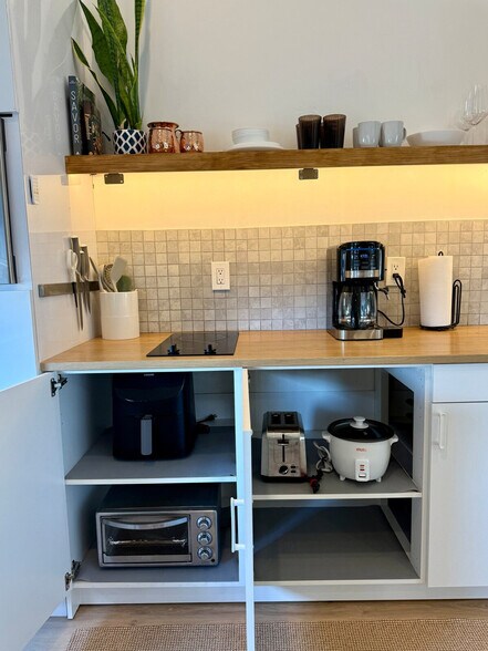 Building Photo - 5416 NW 190th St