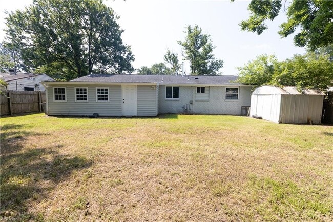 Building Photo - 1507 Hastings Dr