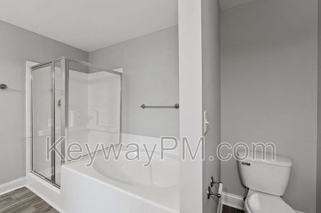 Building Photo - 2054 Reserve Ln