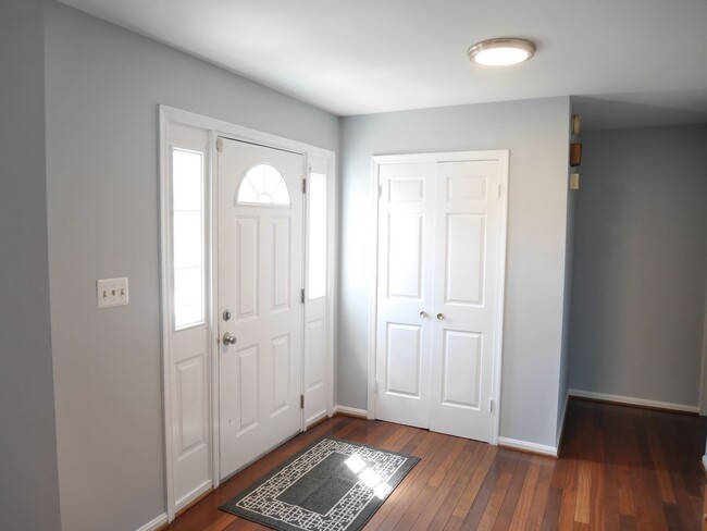 Building Photo - Recently Renovated & Move-In Ready- Bowie, MD