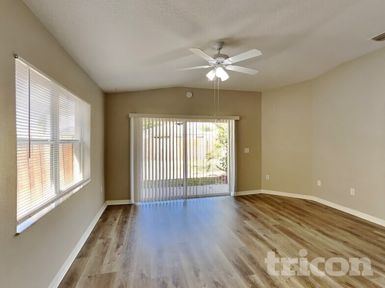 Building Photo - 3548 Cardinal Feather Dr