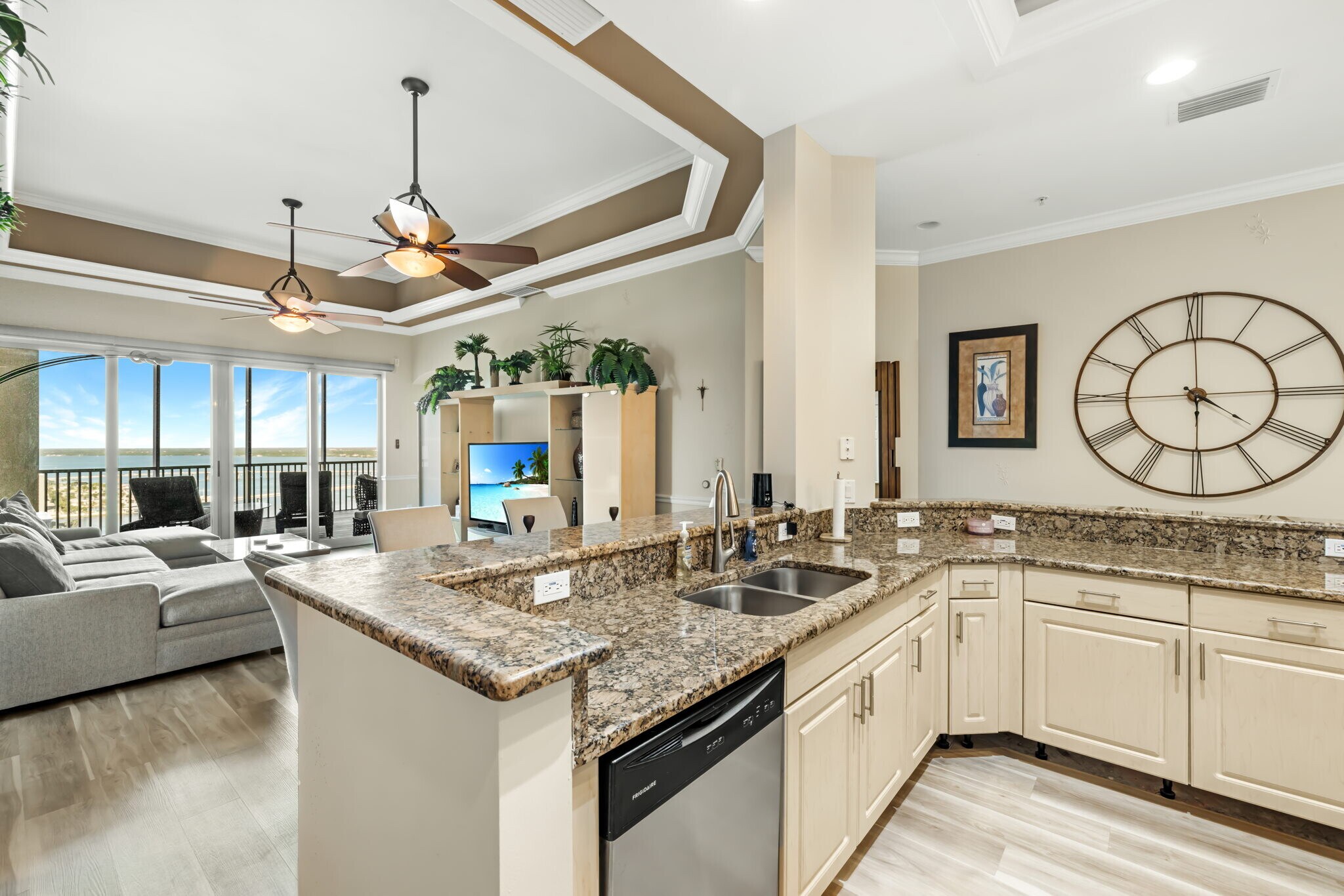 Building Photo - 2745 1st St