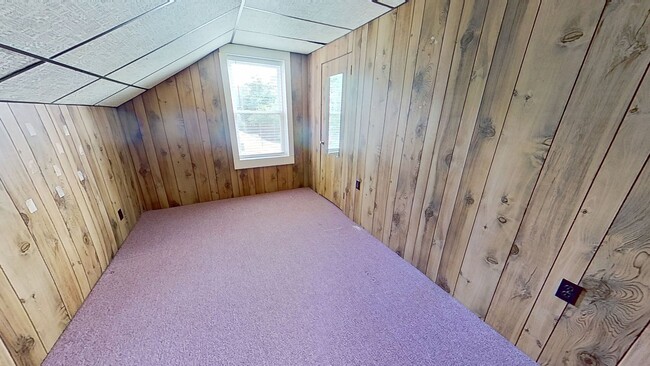 Building Photo - Duplex