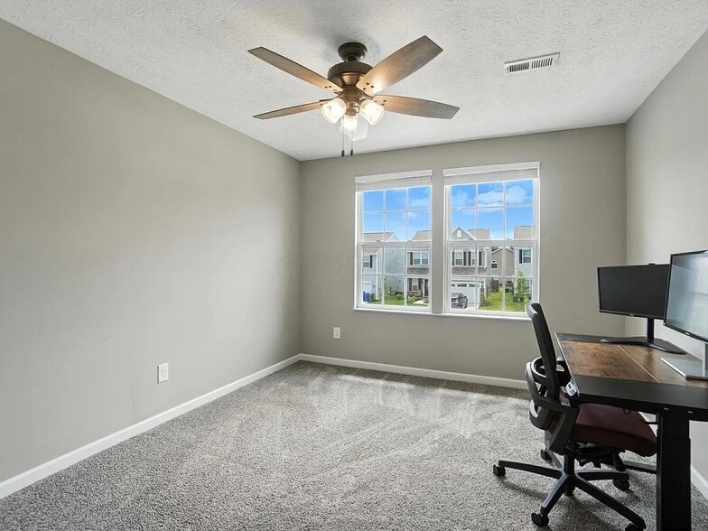 Building Photo - 1582 Lewes Castle Dr