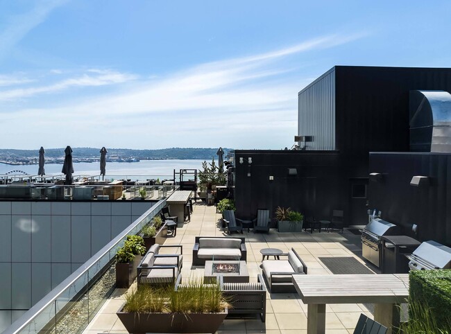 Building Photo - Sequel