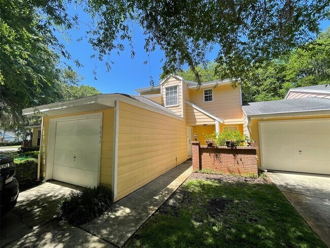 Primary Photo - 4853 NW 2nd Pl