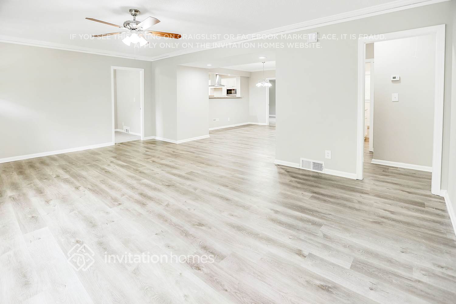 Building Photo - 2319 Delowe Dr