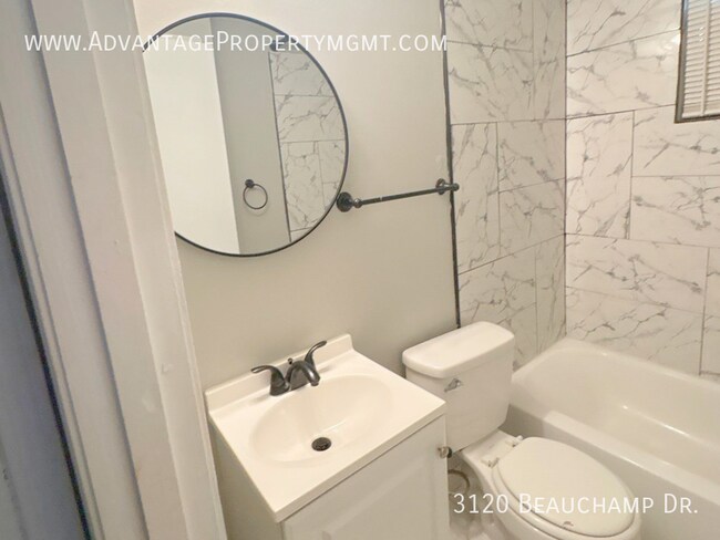 Building Photo - 3120 Beauchamp Dr