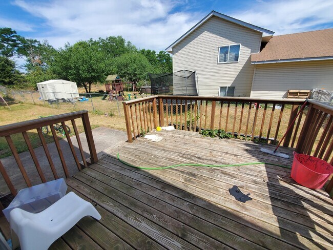 Building Photo - 3BR 2BA Single Family Home in Anoka