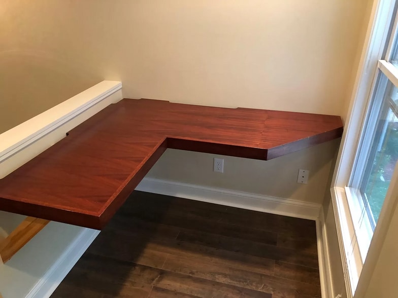 Unit 2 - 4538 Wentworth Ave