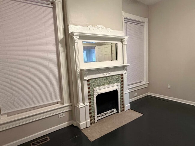 Building Photo - 1702 S 2nd St