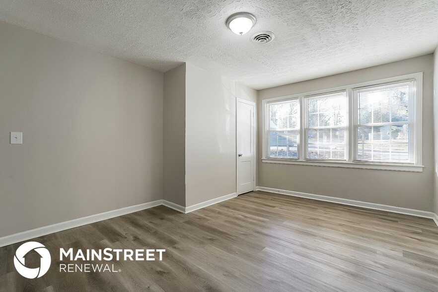 Building Photo - 2714 Hartford Dr