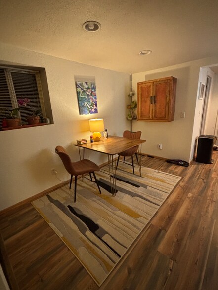 Building Photo - 539 29th Ave S