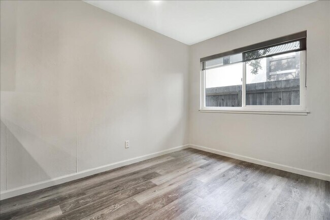 Building Photo - 630 Masonic Way