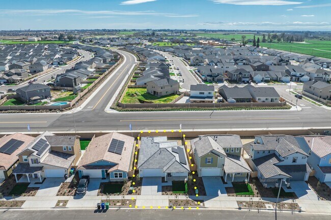 Building Photo - 2563 Chianti Wy