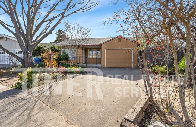 Building Photo - 2416 60th St