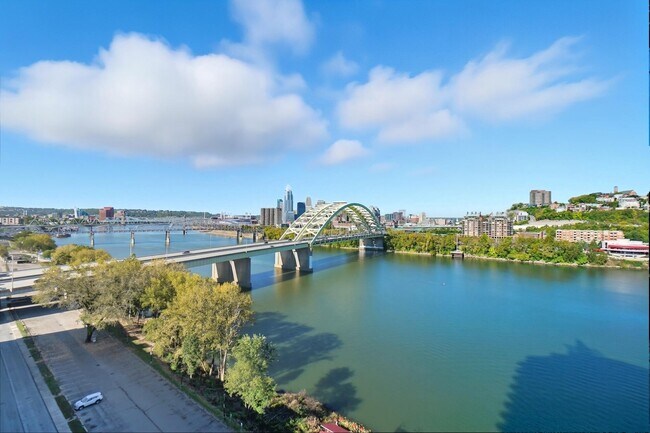 Building Photo - 400 Riverboat Row