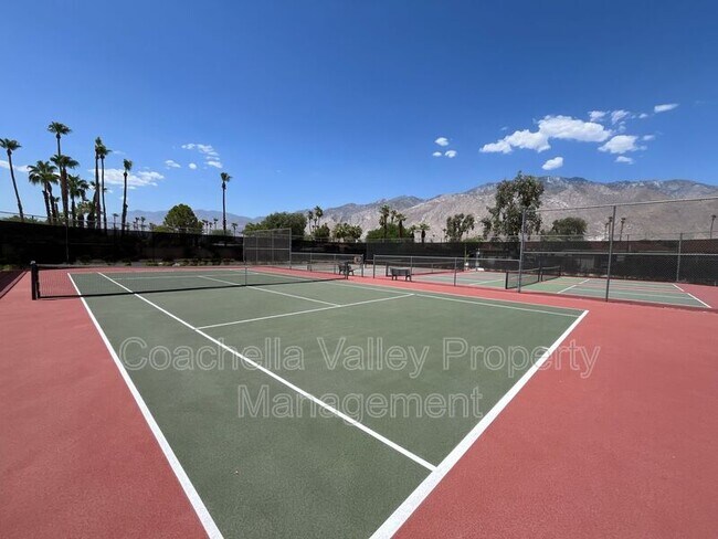 Building Photo - 643 N Vía Acapulco
