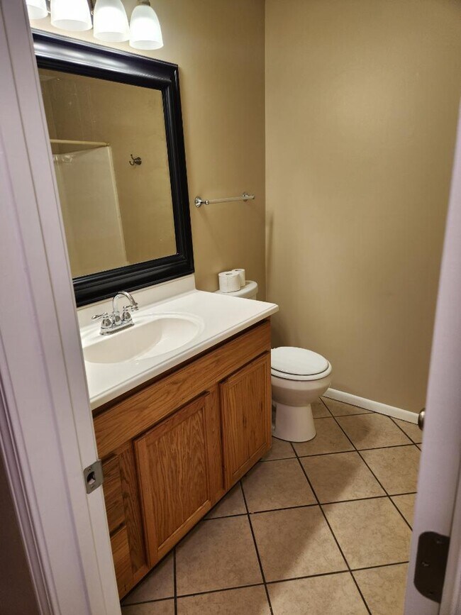 Building Photo - 4690 Opal Dr