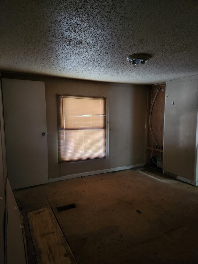Building Photo - 2352 Park Edge Way
